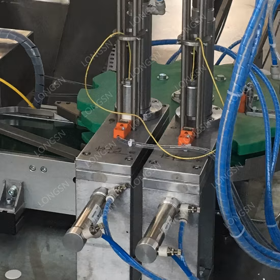 Ligne d'emballage à grande vitesse, revêtement rotatif pour couvercle d'embout, fabrication de capuchon, machine d'insertion de bourre