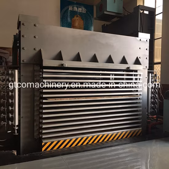 Machine chaude de presse de stratifié d'aluminium de mélamine de contreplaqué multicouches de 800t 6*8 avec du CE